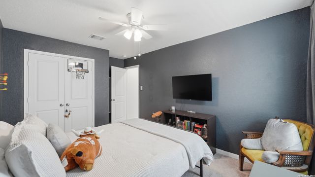 1949 Redstart, New Braunfels, TX 78130