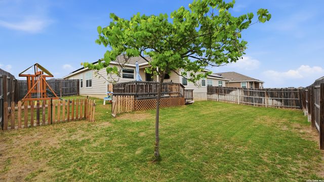 1949 Redstart, New Braunfels, TX 78130