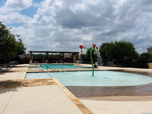 1949 Redstart, New Braunfels, TX 78130