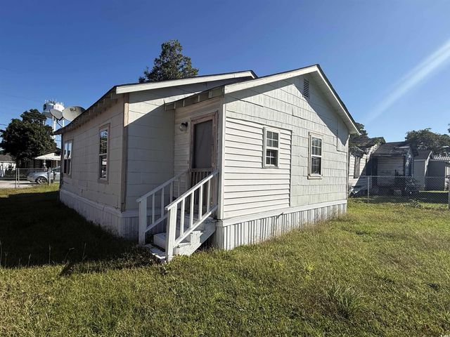 319 Scott St., Lake City, SC 29560
