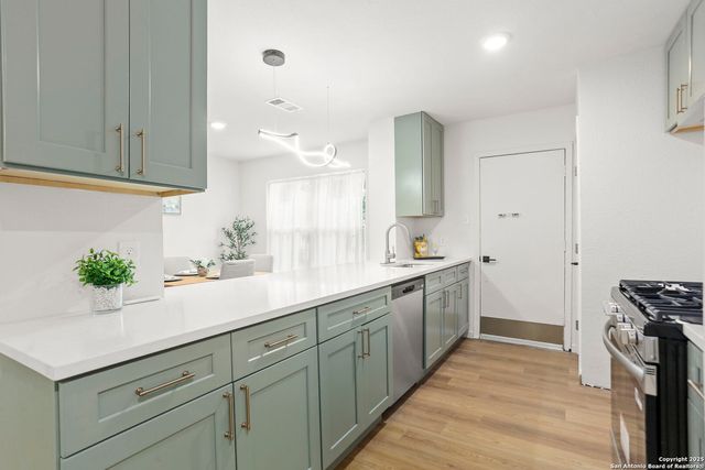 430 Groff, San Antonio, TX 78237