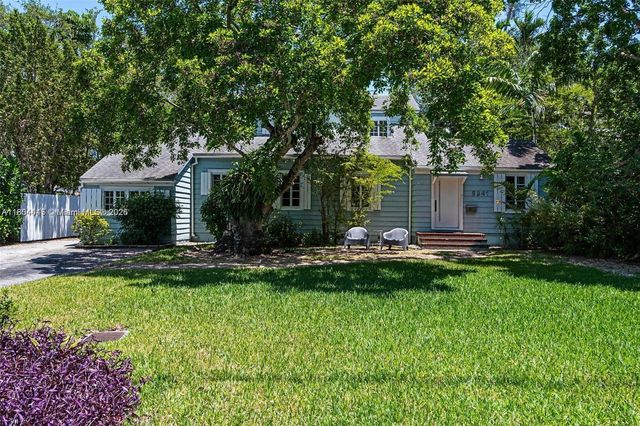 9341 NE 9th Ave, Miami Shores, FL 33138