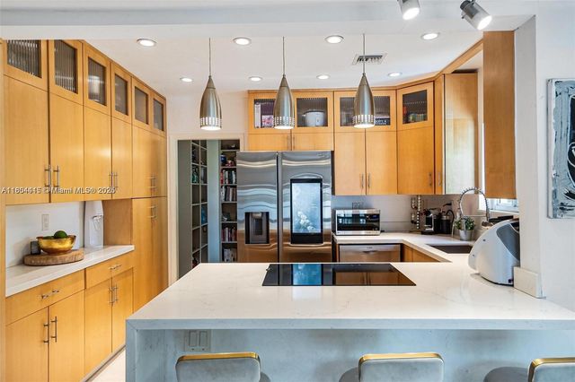 9341 NE 9th Ave, Miami Shores, FL 33138