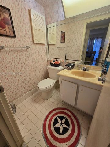 13500 SW 1st St 202U, Pembroke Pines, FL 33027