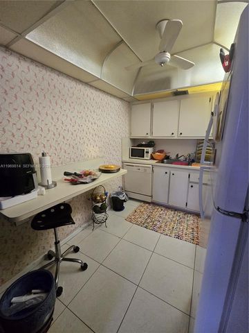 13500 SW 1st St 202U, Pembroke Pines, FL 33027