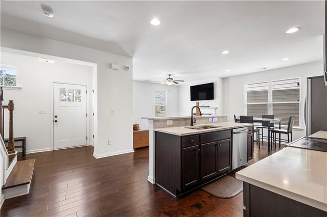 869 Venture Way SW, Atlanta, GA 30331