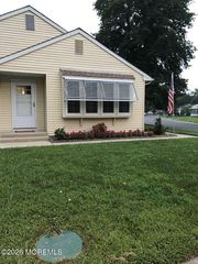 1 Mill Road 64, Manchester, NJ 08759