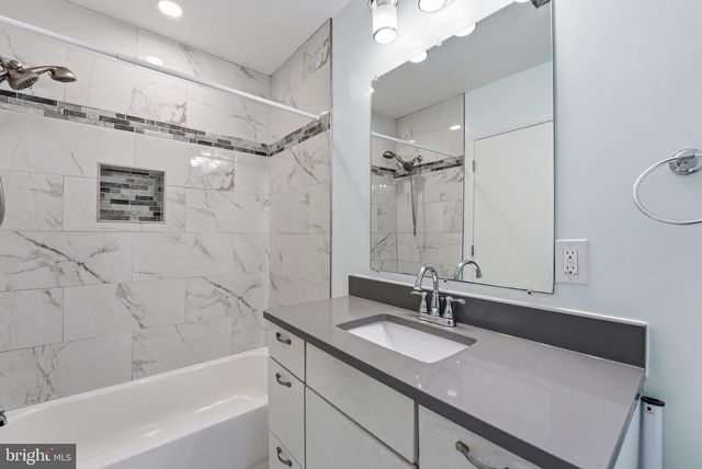 5715 TENNYSON ST, Riverdale, MD 20737