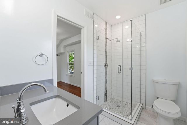 5715 TENNYSON ST, Riverdale, MD 20737