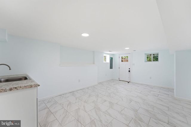 5715 TENNYSON ST, Riverdale, MD 20737