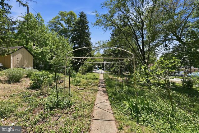 5715 TENNYSON ST, Riverdale, MD 20737