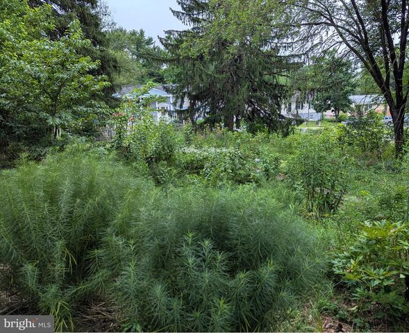 5715 TENNYSON ST, Riverdale, MD 20737