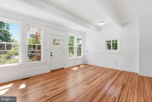 5715 TENNYSON ST, Riverdale, MD 20737