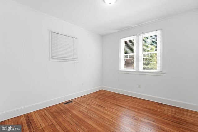 5715 TENNYSON ST, Riverdale, MD 20737