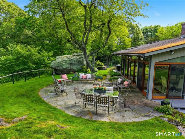 111 Tipping Rock Road, Stonington, CT 06378