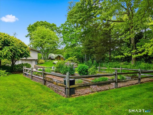 111 Tipping Rock Road, Stonington, CT 06378