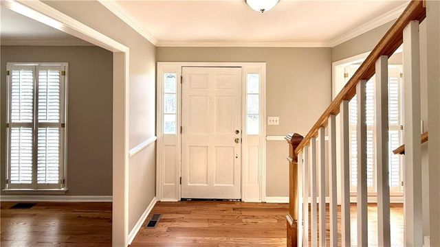 1735 Ridgefield Drive, Roswell, GA 30075