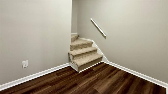 1735 Ridgefield Drive, Roswell, GA 30075