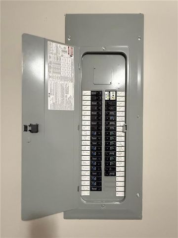 1735 Ridgefield Drive, Roswell, GA 30075