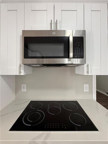 1735 Ridgefield Drive, Roswell, GA 30075