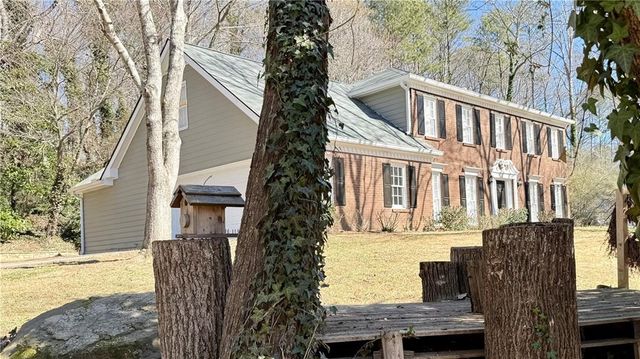 1735 Ridgefield Drive, Roswell, GA 30075