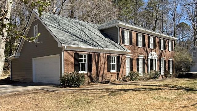 1735 Ridgefield Drive, Roswell, GA 30075