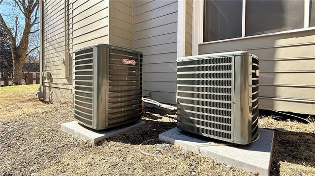 1735 Ridgefield Drive, Roswell, GA 30075