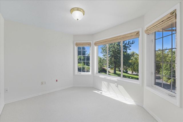 5915 S Dearborn Rd, Spokane, WA 99223