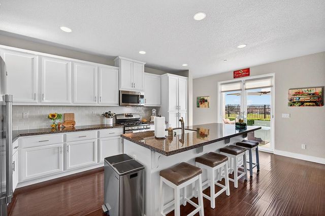 1591 Bonanza Ln, Folsom, CA 95630