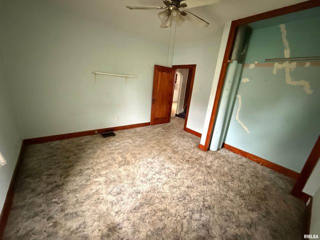 1248 N 7TH Street, Riverton, IL 62561