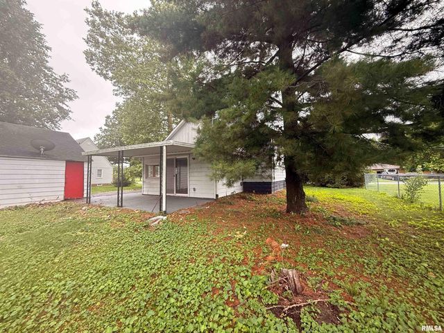 1248 N 7TH Street, Riverton, IL 62561