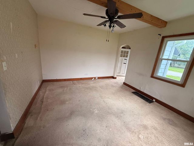 1248 N 7TH Street, Riverton, IL 62561