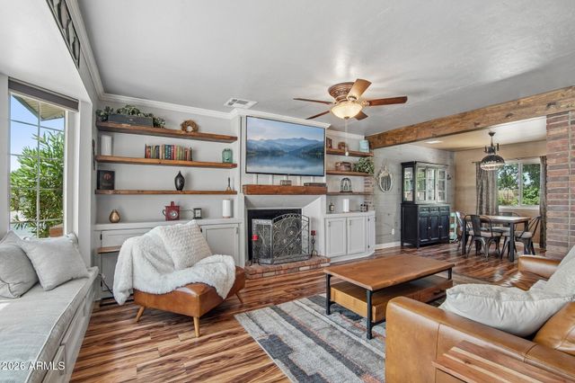 222 E SILVER CREEK Road, Gilbert, AZ 85296