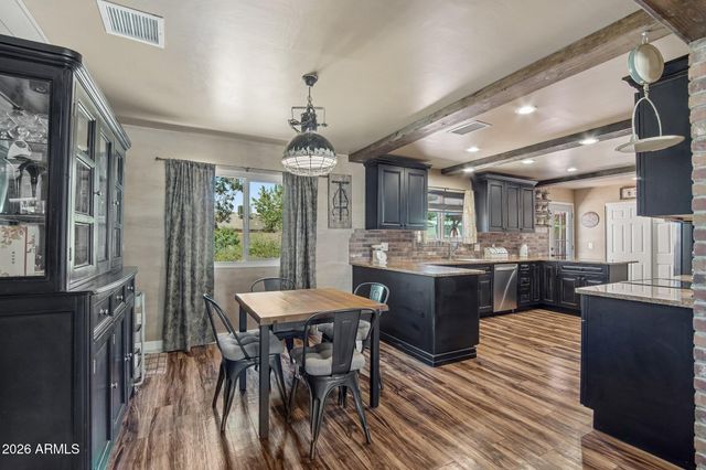 222 E SILVER CREEK Road, Gilbert, AZ 85296