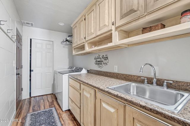 222 E SILVER CREEK Road, Gilbert, AZ 85296