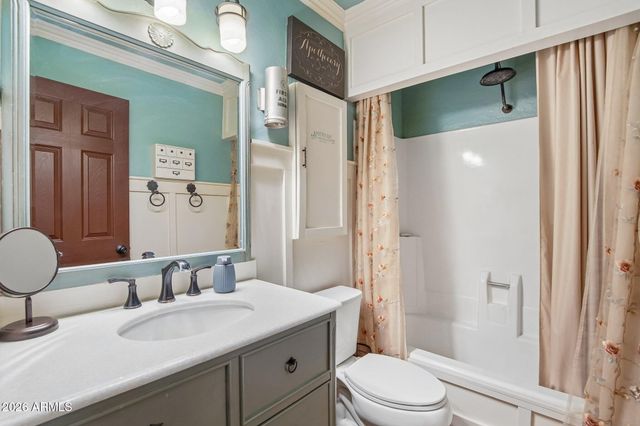 222 E SILVER CREEK Road, Gilbert, AZ 85296