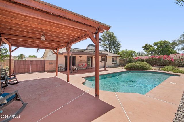 222 E SILVER CREEK Road, Gilbert, AZ 85296