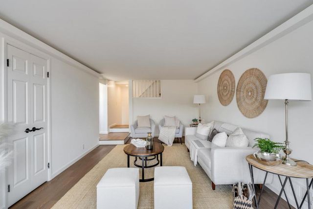 373 Coral Ridge Drive, Pacifica, CA 94044