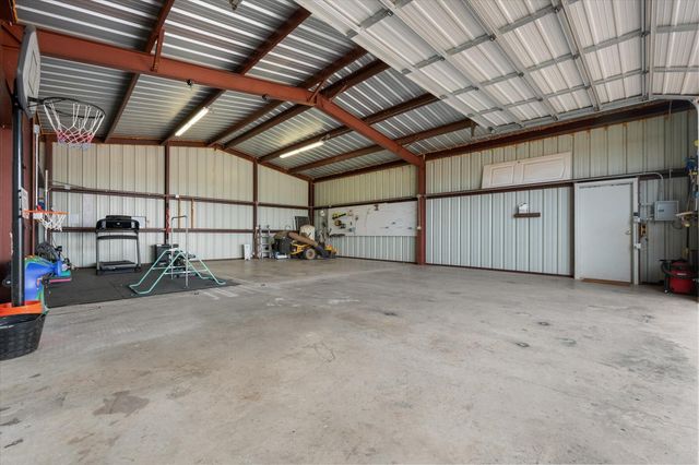 1429 FM 211, Wilson, TX 79381
