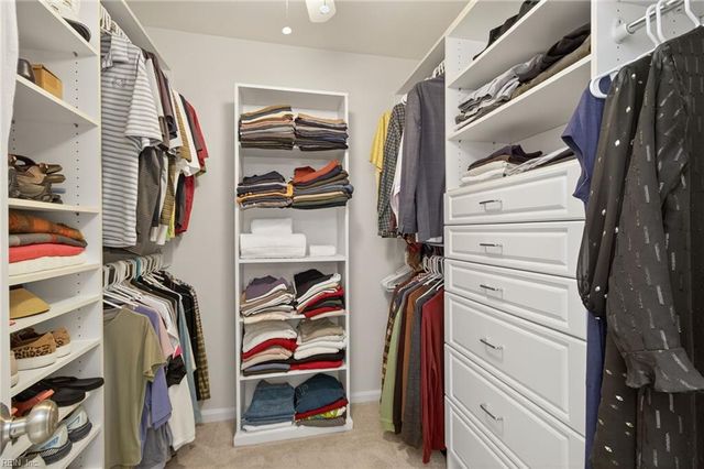 1909 Piney Woods LN, Virginia Beach, VA 23456