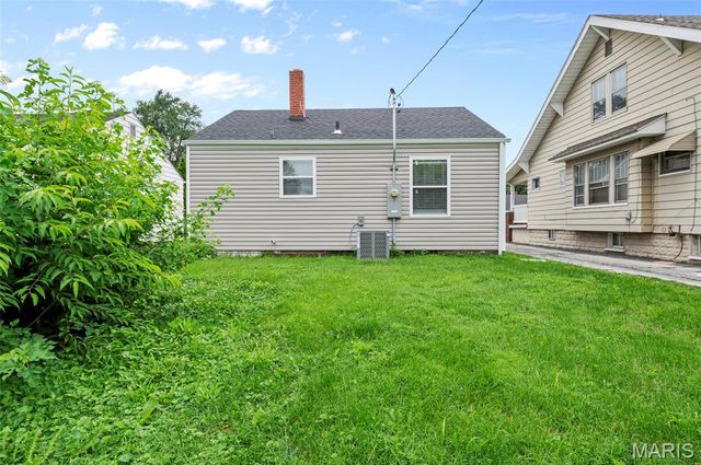 2864 Washington Avenue, Granite City, IL 62040