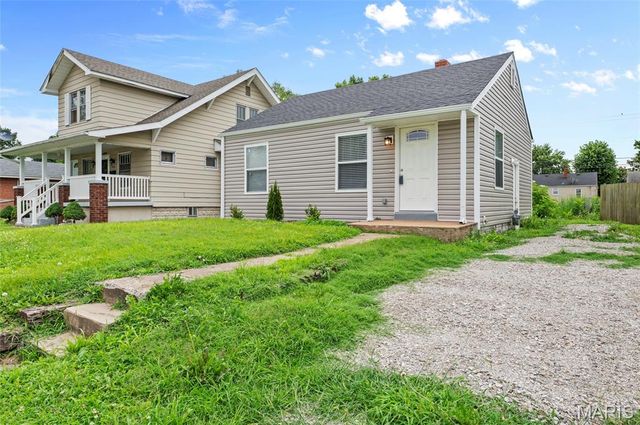 2864 Washington Avenue, Granite City, IL 62040