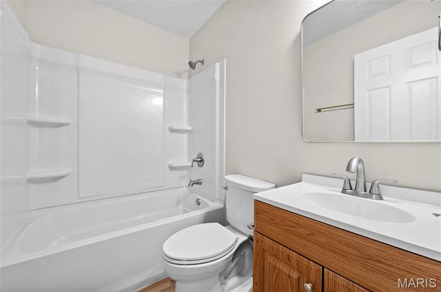 2864 Washington Avenue, Granite City, IL 62040
