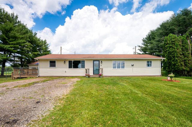 28644 Elm Street, Dowagiac, MI 49047