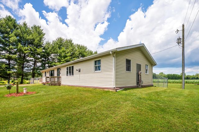 28644 Elm Street, Dowagiac, MI 49047