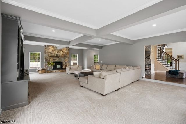 9 Valley Manor Dr, Sparta Twp., NJ 07871