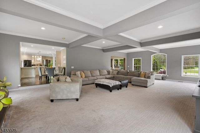 9 Valley Manor Dr, Sparta Twp., NJ 07871