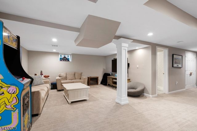 9 Valley Manor Dr, Sparta Twp., NJ 07871