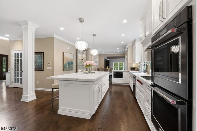 9 Valley Manor Dr, Sparta Twp., NJ 07871