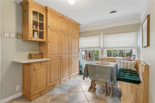203 Bayview DR, Yorktown, VA 23692